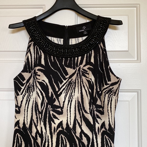 Dress - Picture 3 of 5